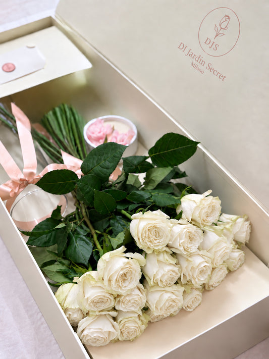 DI Jardin Secret Luxury Box – 15 Rose Bianche